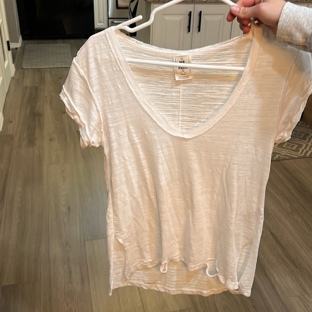 White tee shirt